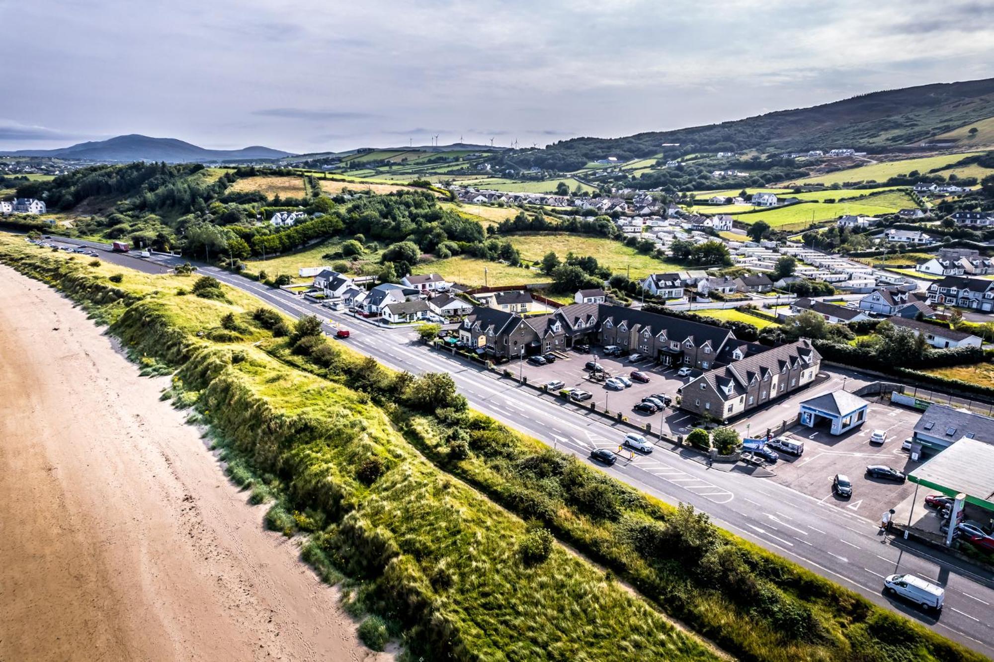 The Harbour Inn Buncrana Extérieur photo